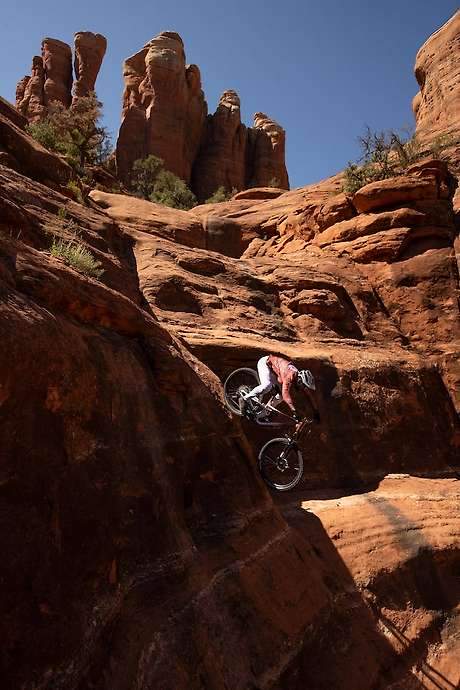 Following the origins of mountain biking in the United States, Kilian Bron embarks on a new journey through North America. He explores stunning trails, from the forests of Canada to the rocky landscapes of British Columbia. The film showcases the beauty and challenge of these iconic mountain biking locations, highlighting the sport's rich heritage and the thrill of the ride.